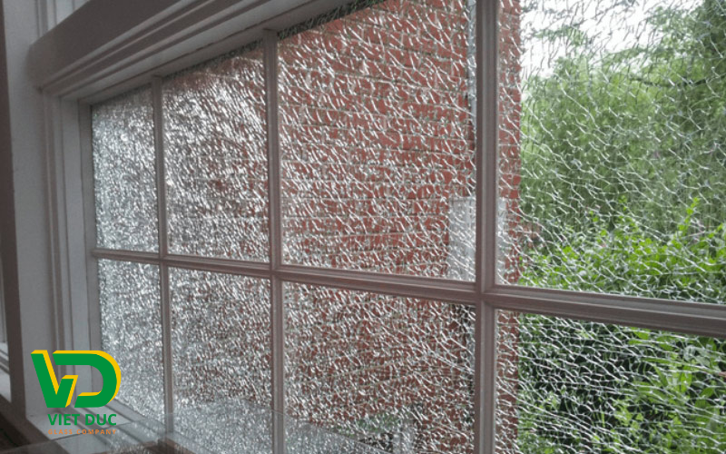 Khắc Phục Kính Cường Lực Bị Nứt Vỡ, Nguyên Nhân Do Đâu?